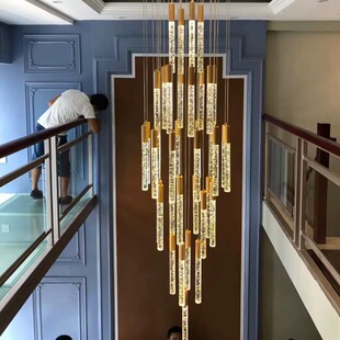 复式楼别墅中空大厅吊灯现代简约轻奢旋转水晶灯公寓楼梯灯长吊灯