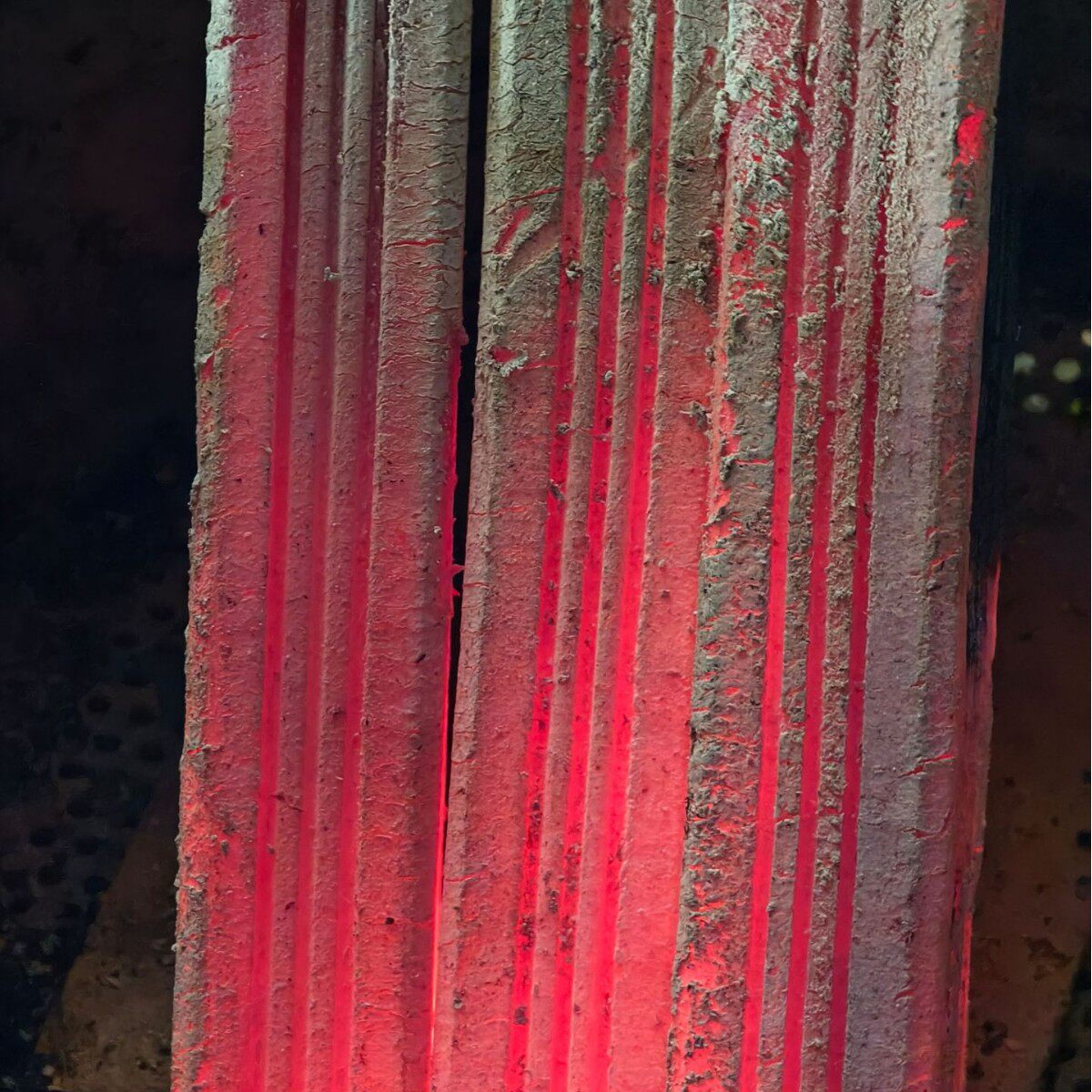 厂家直销批发中高温机制烧烤炭木炭竹炭机制炭家用商用烧烤碳