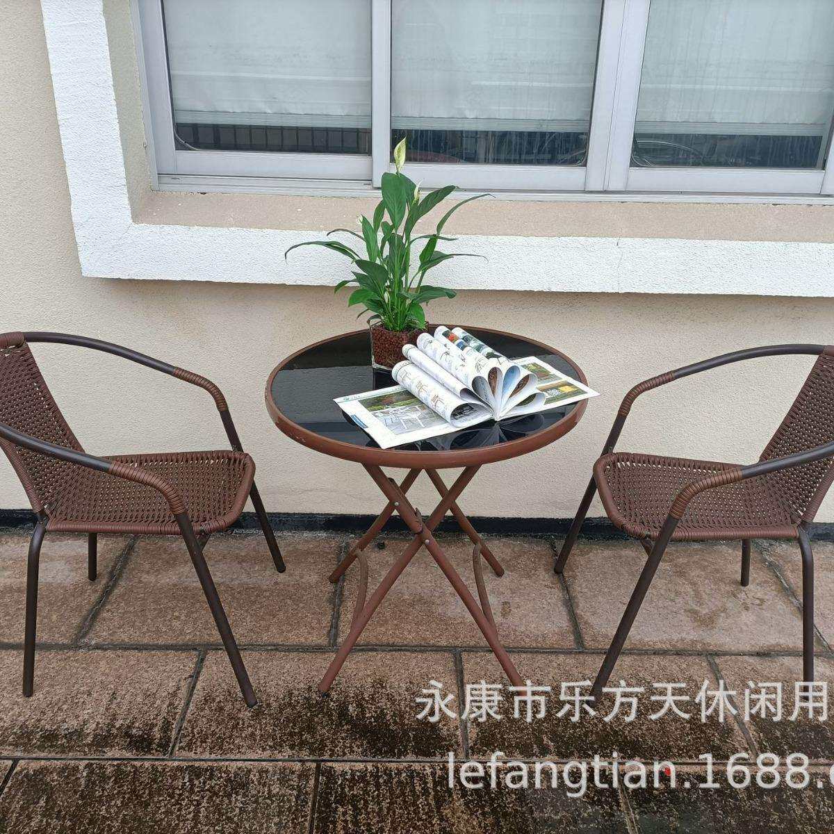 直销编滕椅折叠椅,酒店桌椅用品，滕编塑胶料椅量大休闲椅