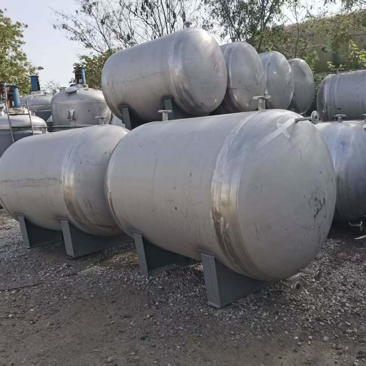 304不锈钢储水罐30吨水塔卧式10吨储油罐五立方储料罐立式容器罐