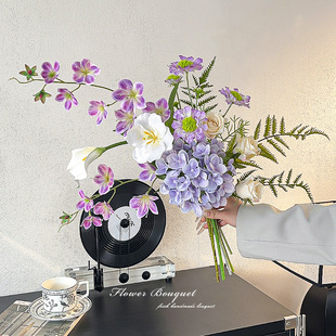 简约茉莉花手捧花束大绣球玫瑰假花仿真花装 饰插花客厅餐桌花摆件