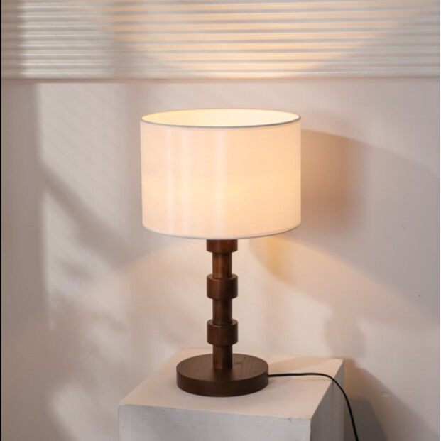 中古实木台灯新中式设计师款床头卧室复古样板间布罩装饰木艺灯