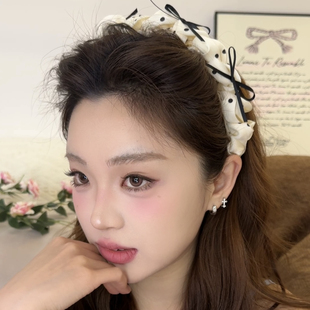 波点蝴蝶结日常发箍女2025新款高级感洋气时尚气质褶皱梳齿梳头饰