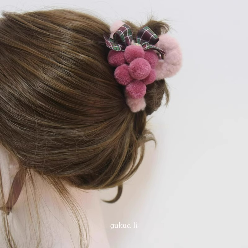 毛绒小葡萄蝴蝶结秋冬2025新款抓夹ins时尚简约百搭头饰小抓夹