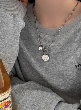 笑脸字母项链2022年新款女小众设计感冷淡风锁骨链简约气质