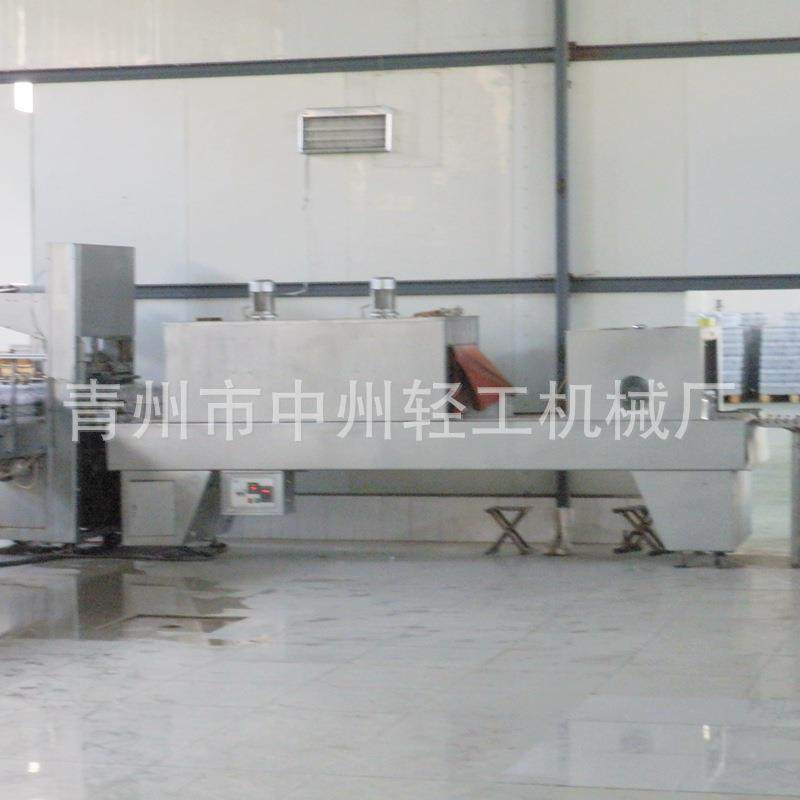 厂家供应塑料膜套标机全自动收缩膜套标一体机矿泉水包装线套标机,五金/工具,贴标机,淘宝优惠券,粉丝福利购,淘宝优惠卷