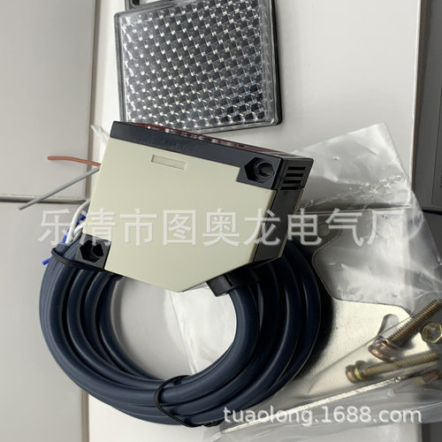 现货全新 对射型光电开关E3FA-TP21 TP11 TP22 TP12 DN12质保一年