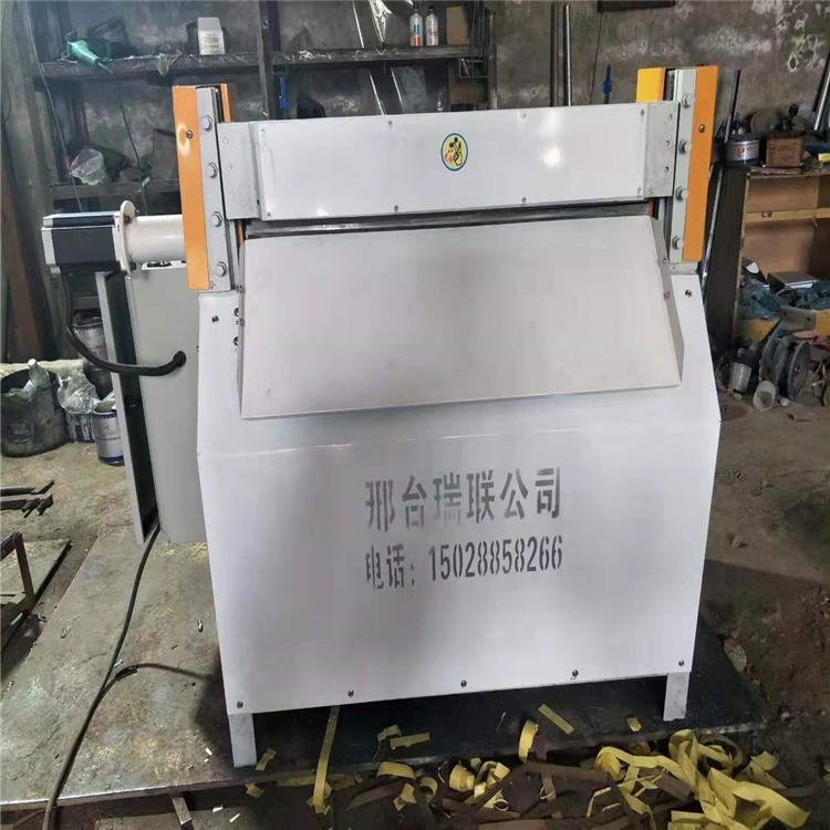 胶片数控自动橡胶裁条机