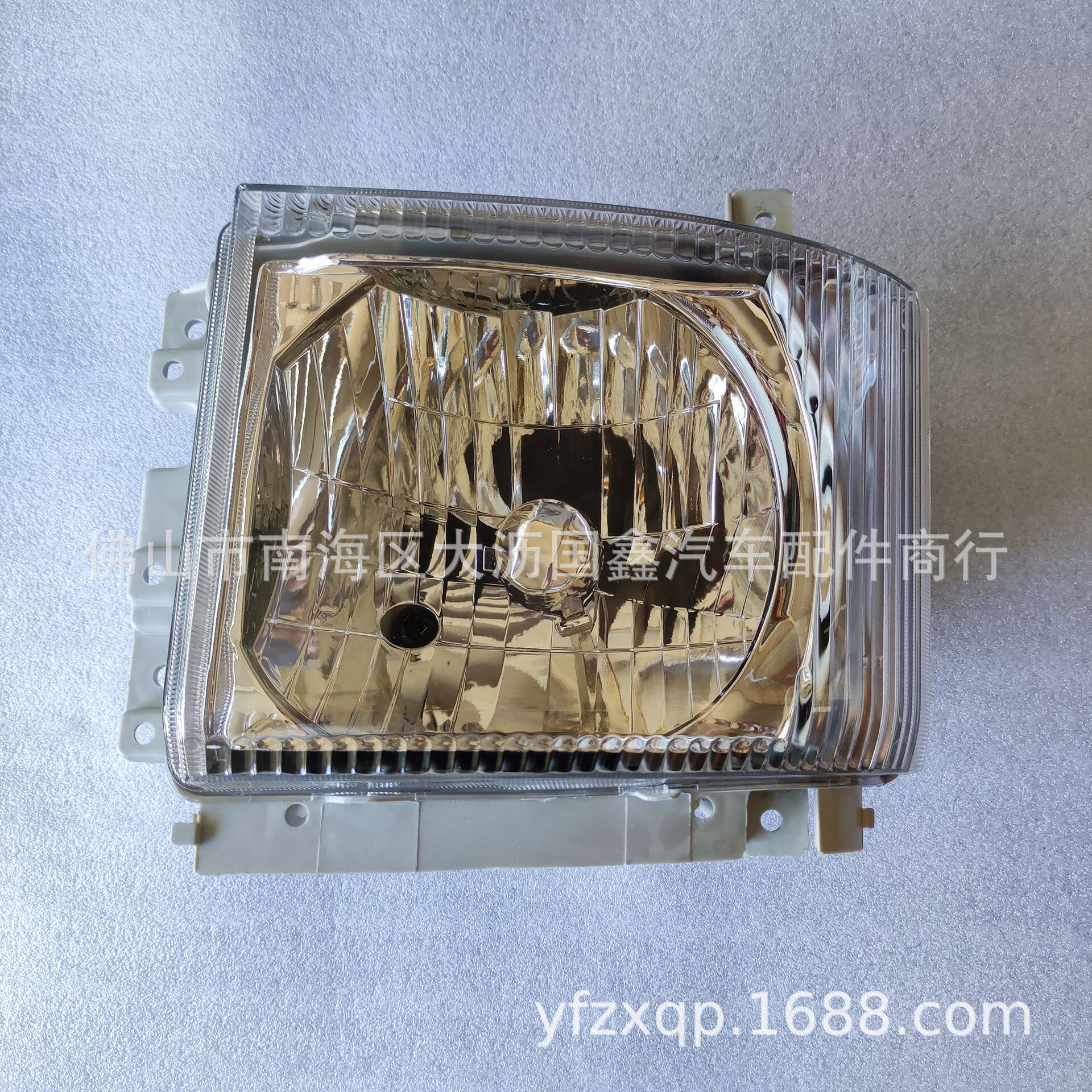 适用五十铃EXZ EXR驾驶室前大灯 L欧四 CYZ GIGA泵车 牵引车ISUZU