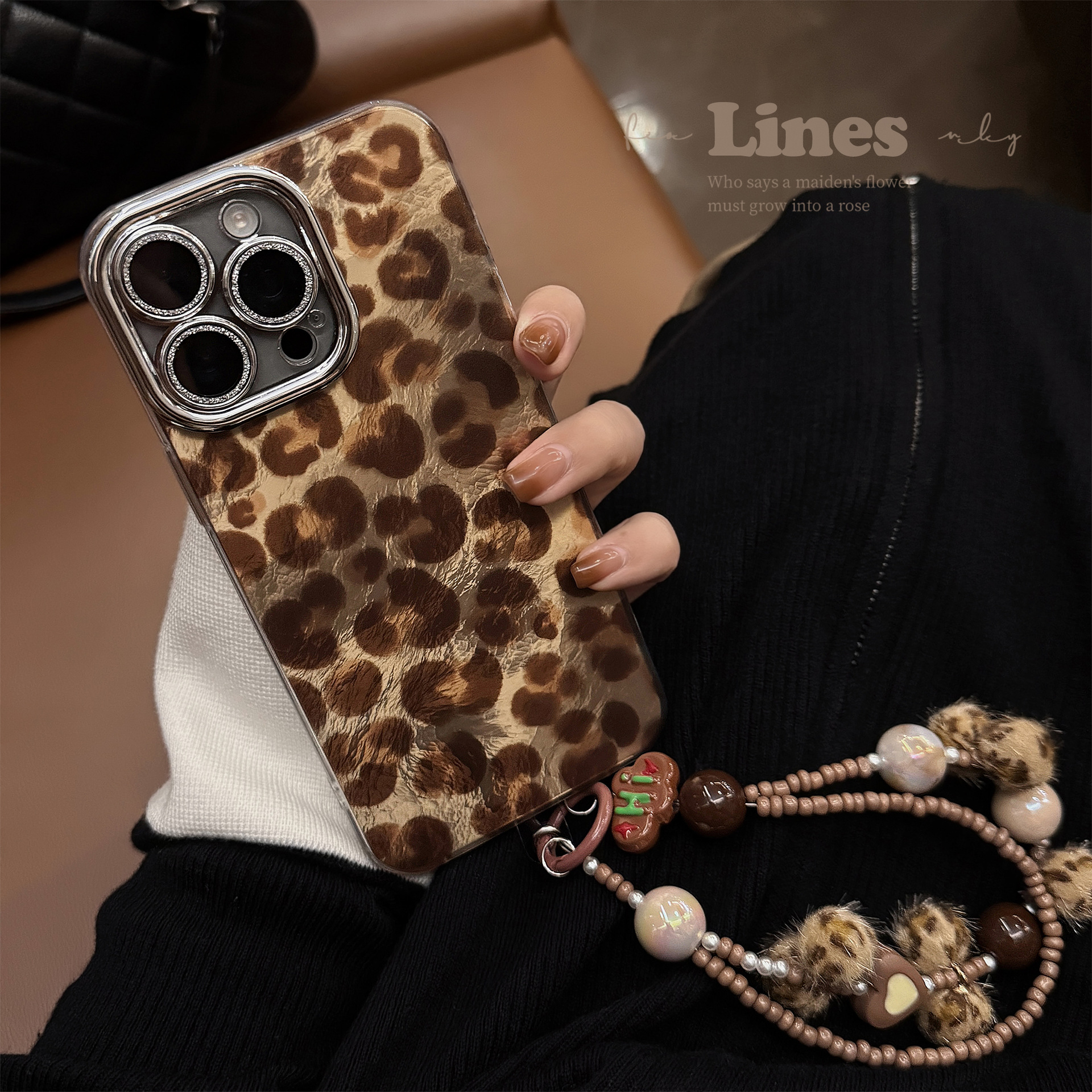 复古辣妹豹纹手链苹果16手机壳iphone15适用14pronax轻奢13镜头膜