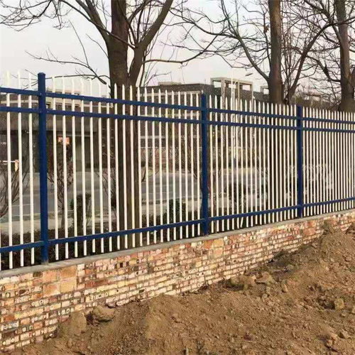 现货锌钢围墙护栏铁栅栏喷塑锌钢草坪护栏双向折弯护栏支持