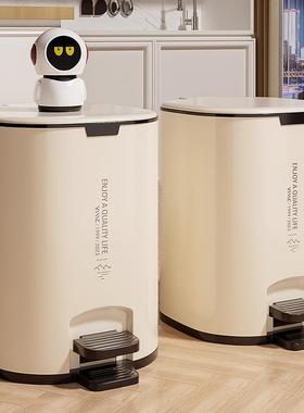 圾桶用2025新款带盖大容量脚踏式FMT厨房纸客厅卫生垃间厕家所大