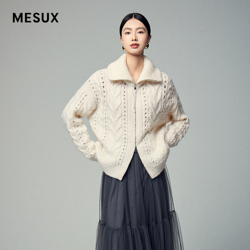 MESUX米岫冬季新品时尚设计绵羊毛镂空浮雕感毛织外套MLWUE503