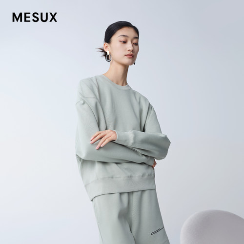 MESUX米岫精梳棉宽松圆领针织斜字母印花卫衣MKSDZ301