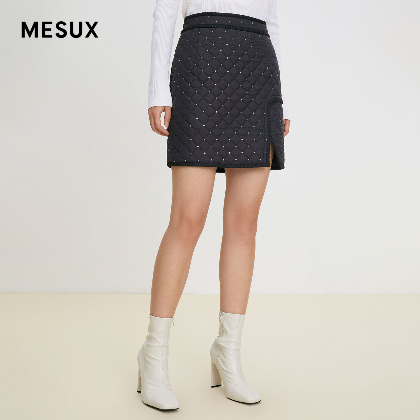 MESUX米岫秋季新款开叉设计绗棉精美通勤风短款半裙MKFUS206