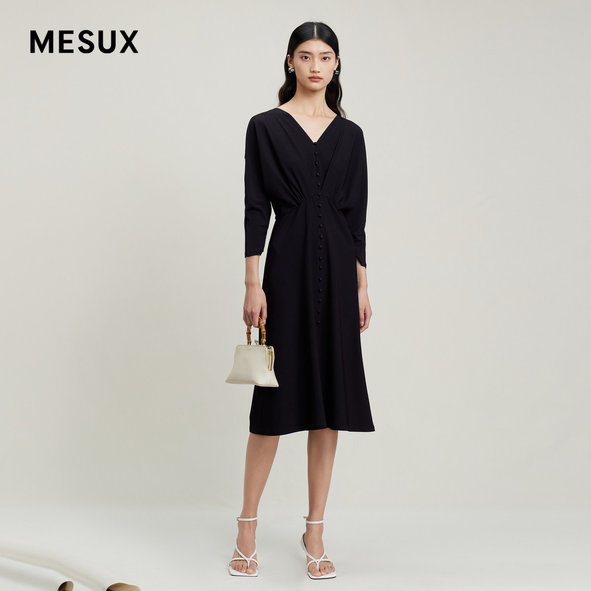 MESUX米岫夏季V领收腰中长款连衣裙女气质A型黑色长裙MLMUO405