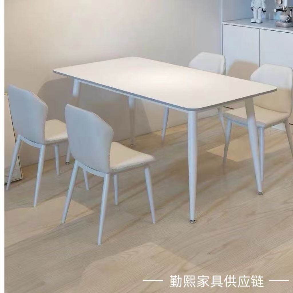 北欧纯白岩板餐桌椅子家用小户型纯黑极简轻奢高级感新款纯黑饭桌