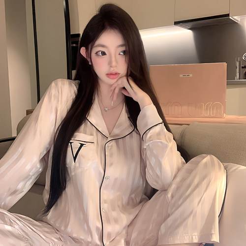 维多利亚秋季真丝女款家居服