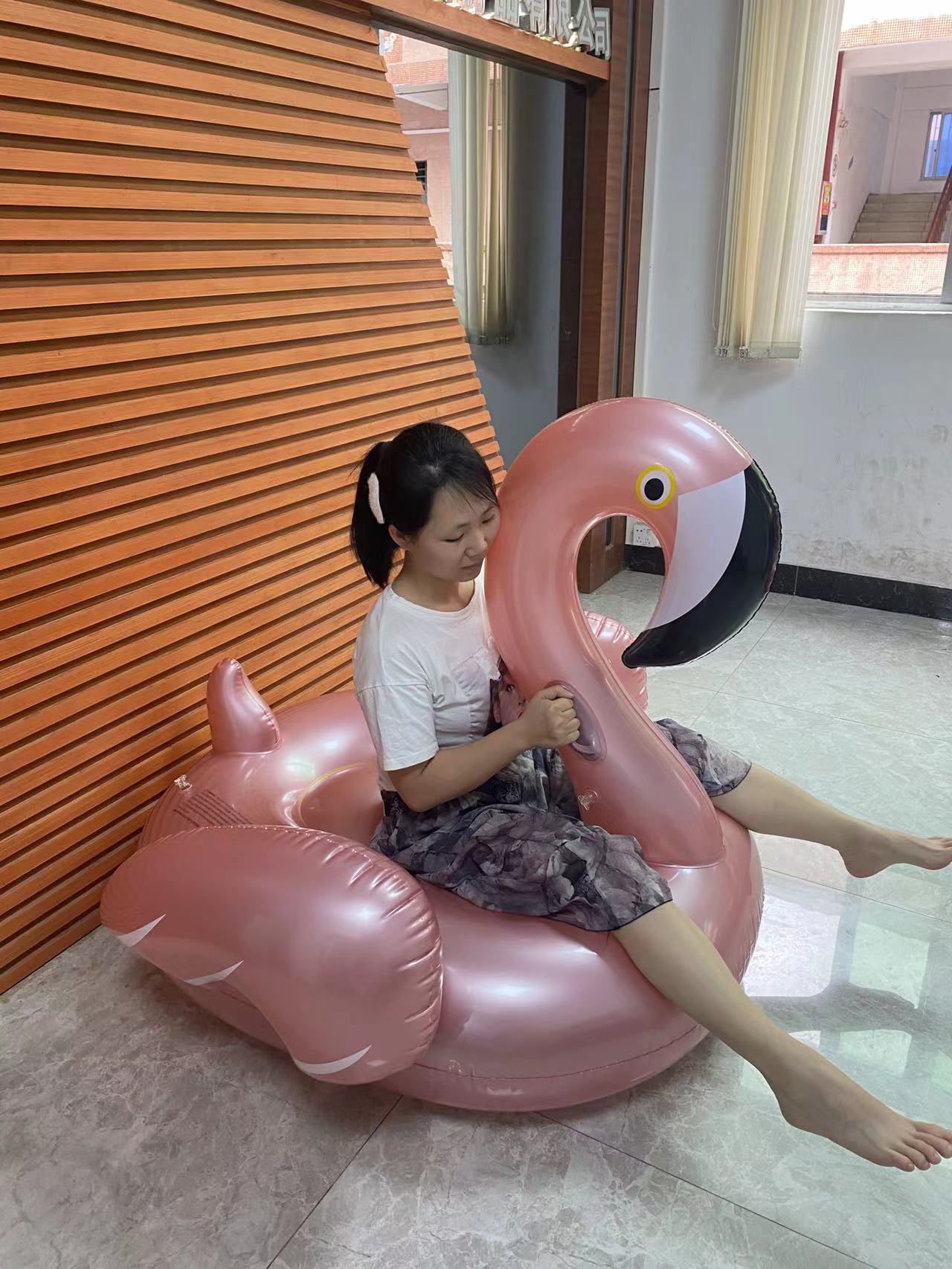 现货加厚充气火烈鸟浮排加厚150CM玫瑰金火烈鸟游泳浮排水上坐骑