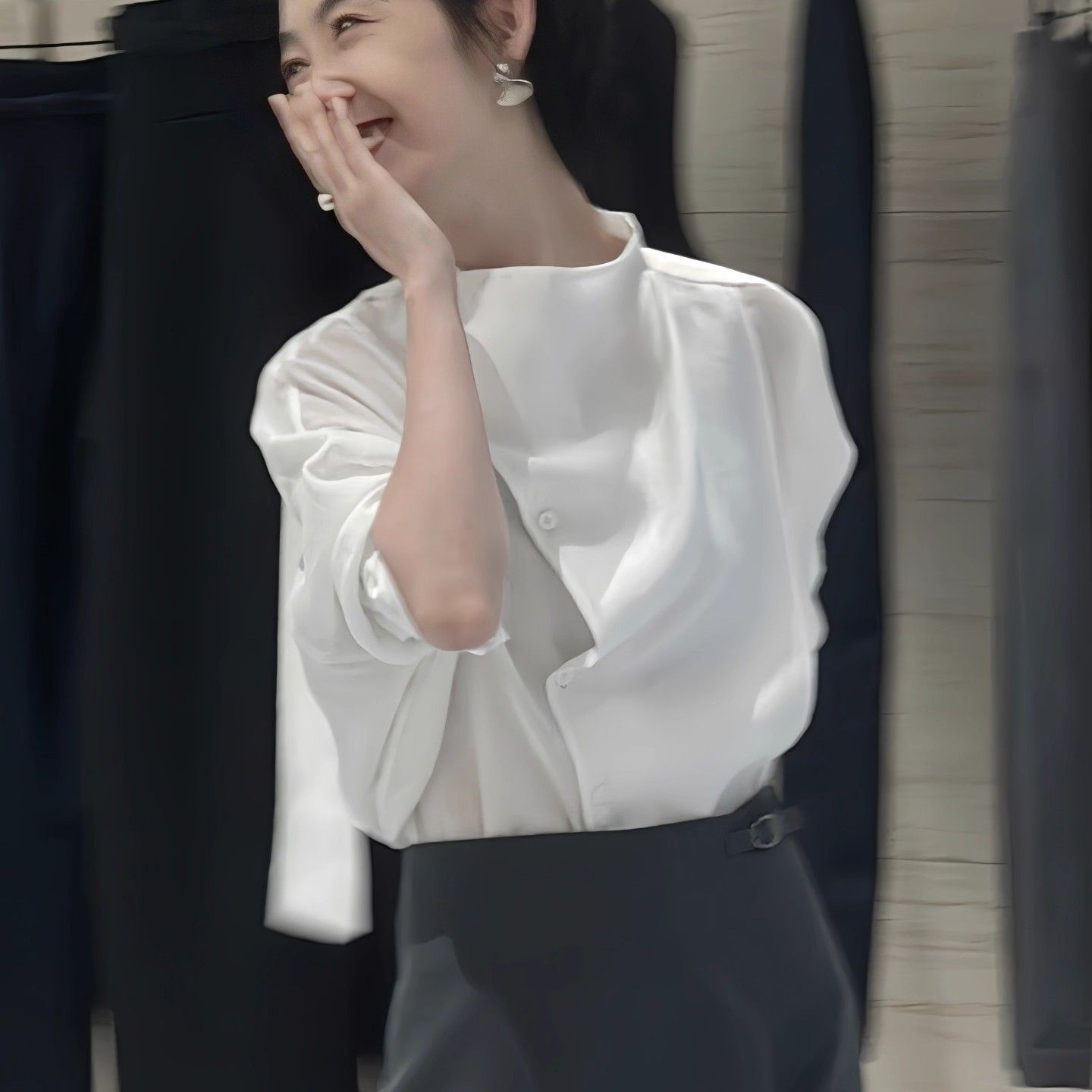 轻奢不规则立领白色长袖衬衫女2026新款秋季休闲百搭气质职业上衣