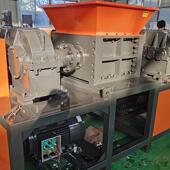 80撕型轴碎机双双轴通用废旧轮胎废旧0托盘托板废旧家电现BEK货再