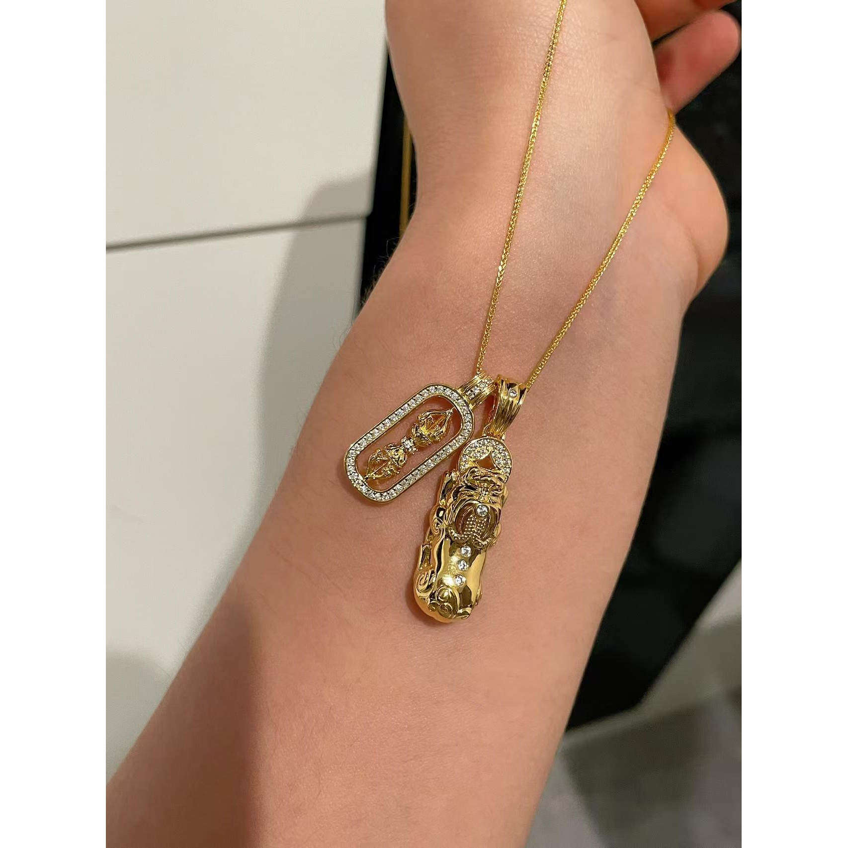 复古轻奢金色貔貅金刚杵项链女