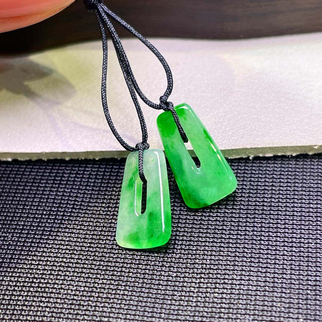 缅甸翡翠玉裸石天然玉石A货冰糯种正品新款礼物证书高档收藏0223