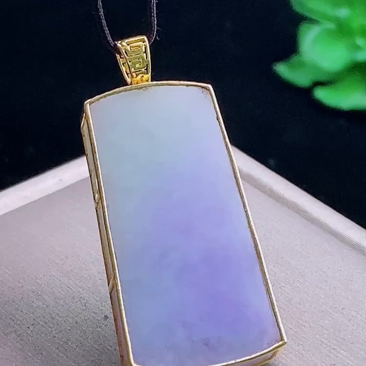 缅甸翡翠无事牌镶金玉吊坠天然玉