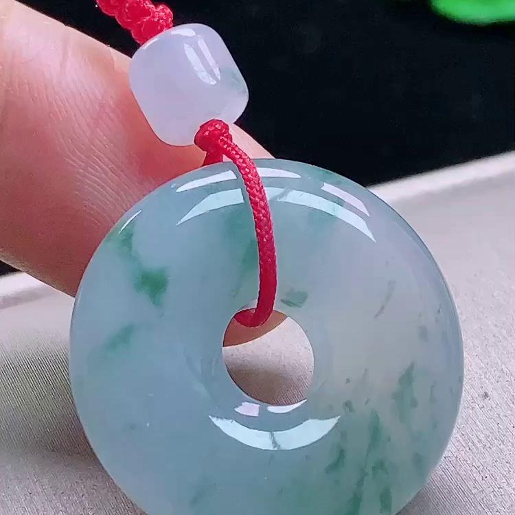 缅甸翡翠甜甜圈玉吊坠天然玉石A
