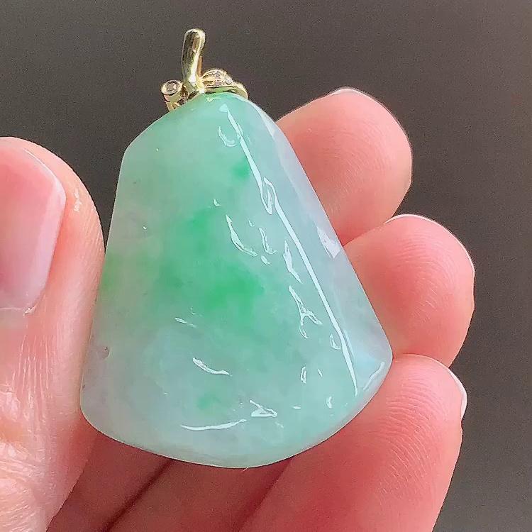 缅甸翡翠镶金玉吊坠天然玉石A货