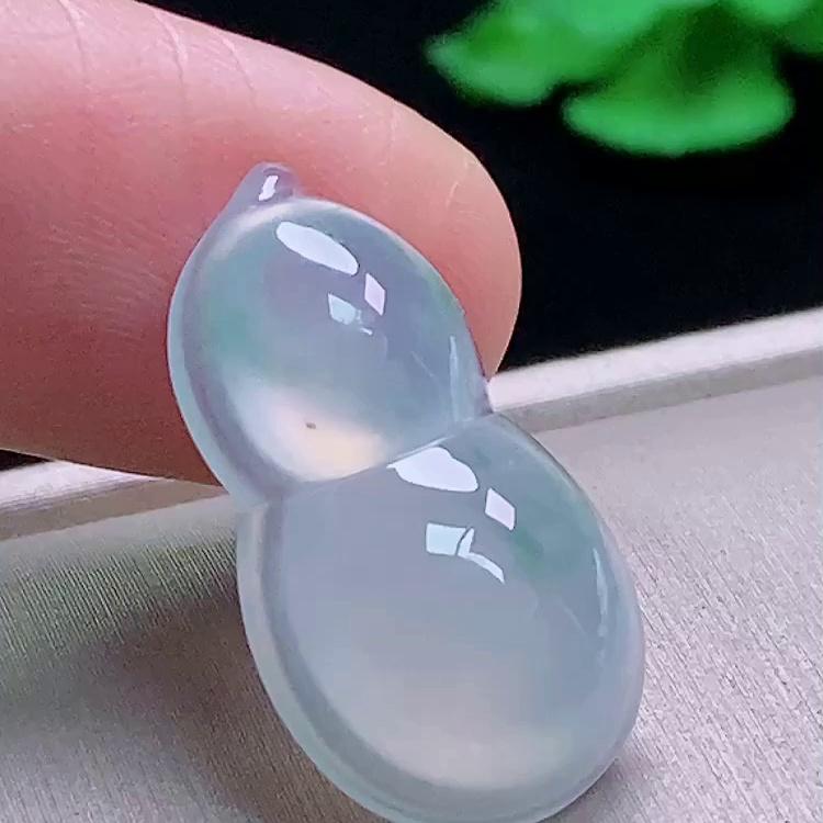 缅甸翡翠葫芦玉裸石天然玉石A货