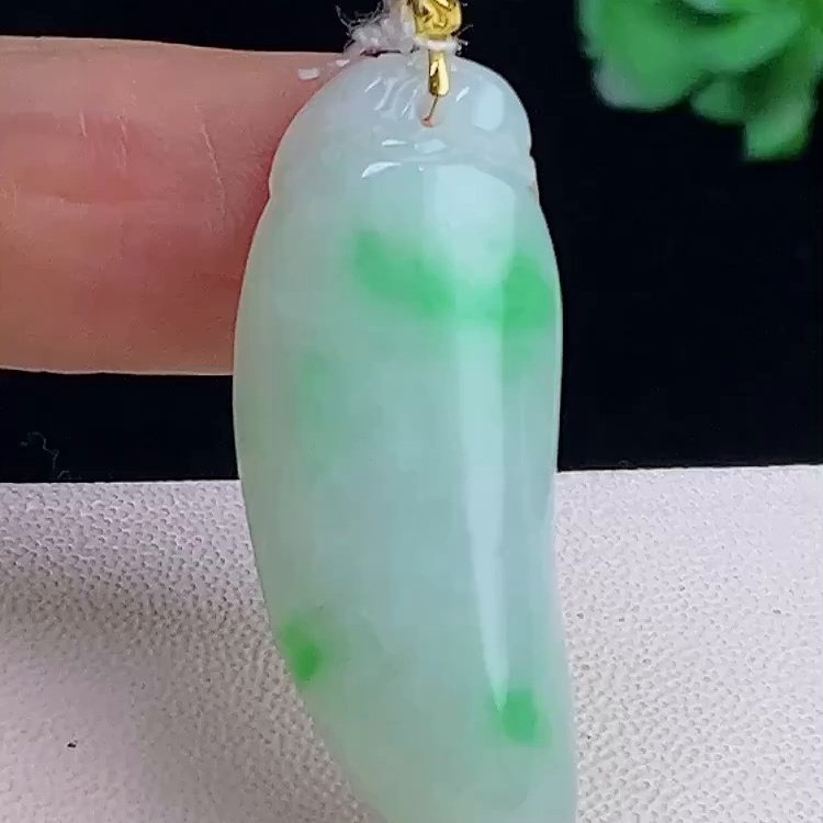 缅甸翡翠福瓜镶金玉吊坠天然玉石A货18K金镶嵌冰种飘绿高档0109
