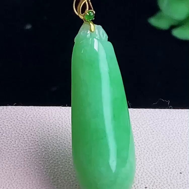缅甸翡翠福瓜镶金玉吊坠天然玉石A货18K金镶嵌冰种满绿正品0108