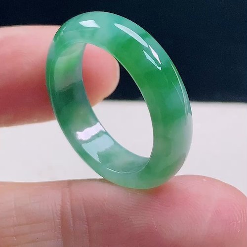 缅甸翡翠戒指玉戒指天然玉石A货