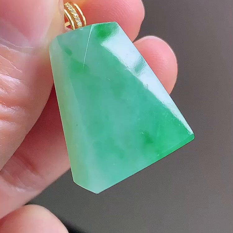 缅甸翡翠镶金玉吊坠天然玉石A货