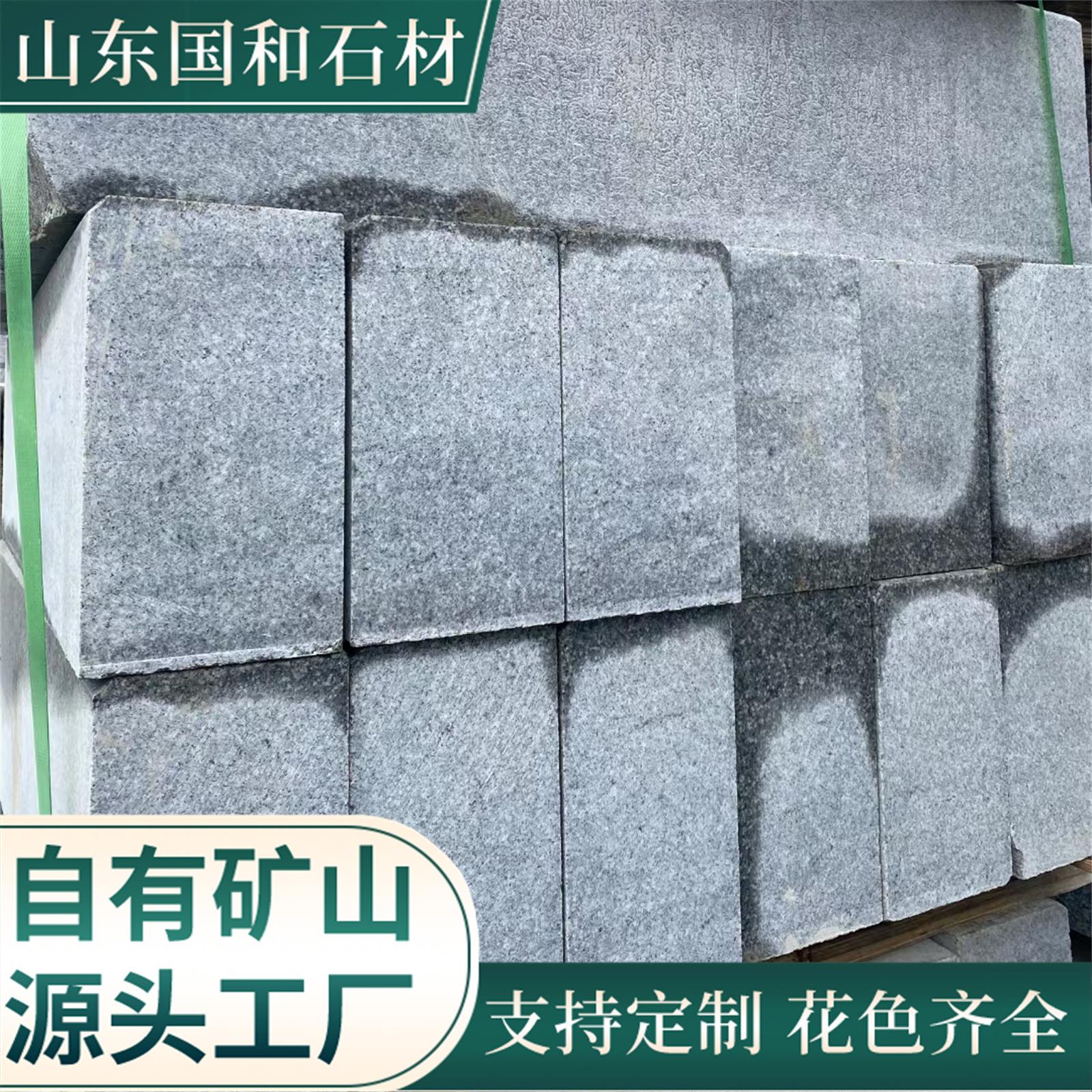 花岗岩芝麻灰路沿石 道路两侧绿化带路缘石市政工程路侧石安装