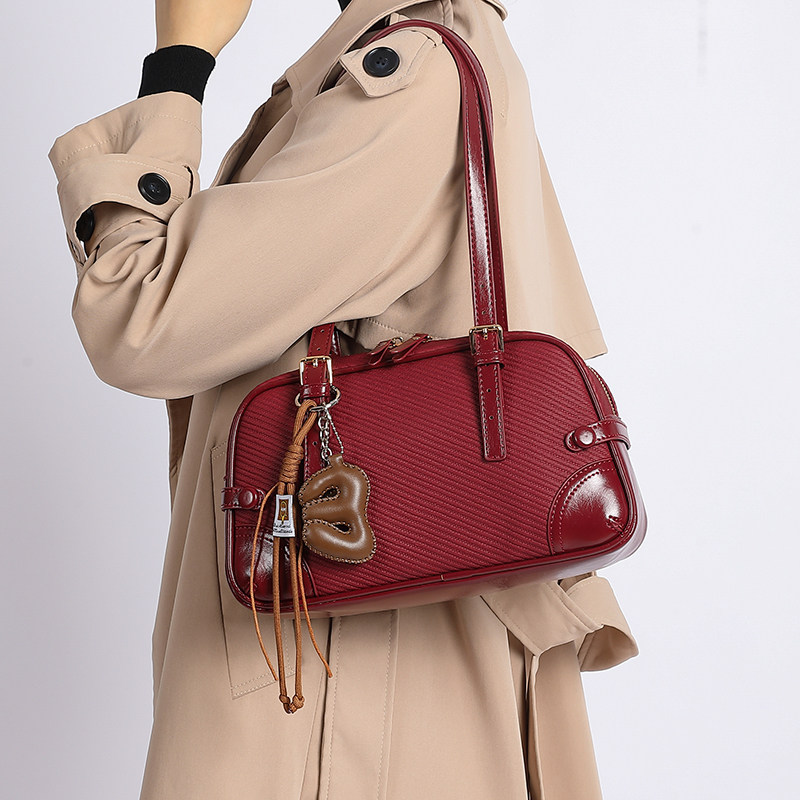 新款女士手提包女包百搭单肩斜挎包红色大容量通勤休闲托特逛街包