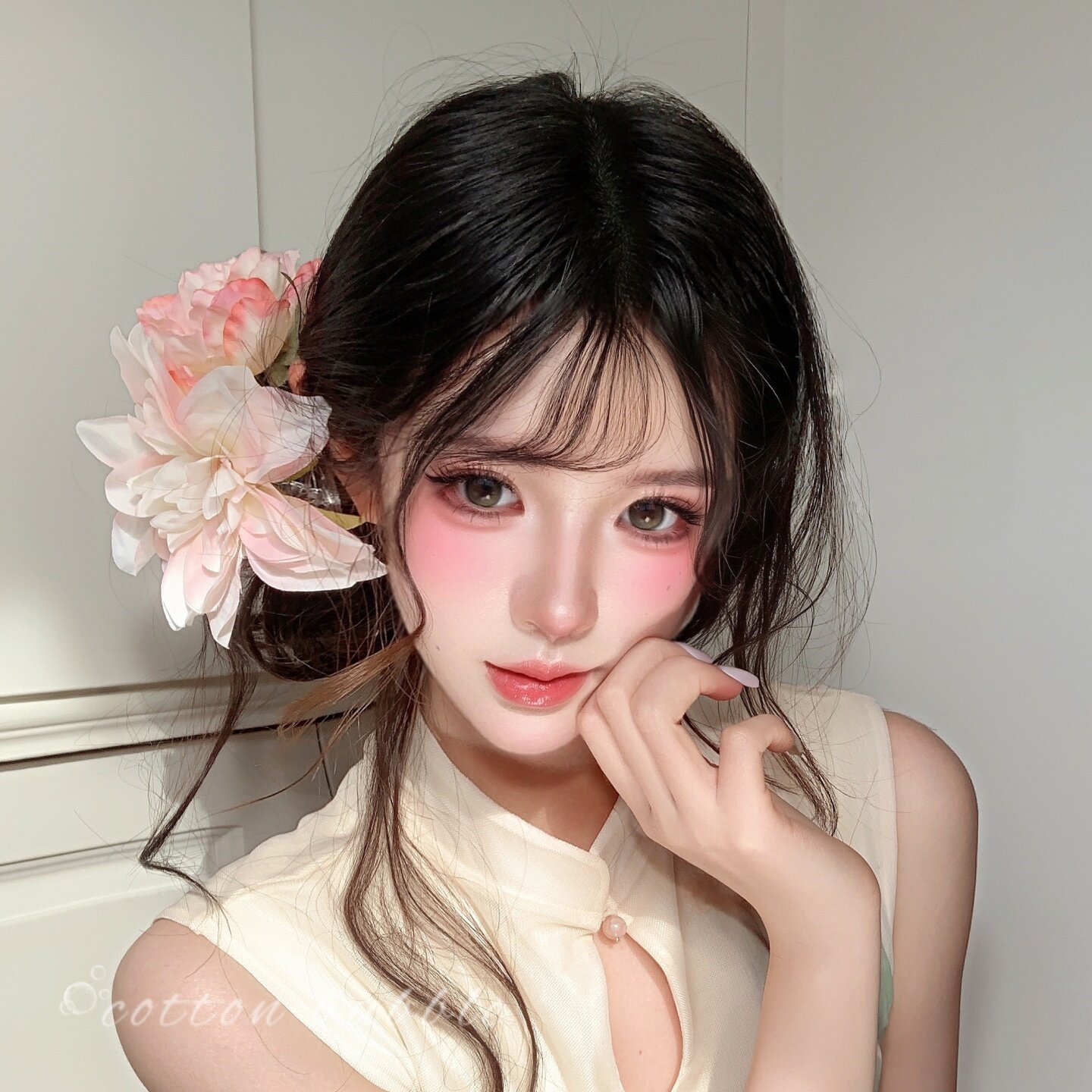 温柔甜美粉色花朵侧边发夹女复古新中式旗袍头饰海边度假头花发饰