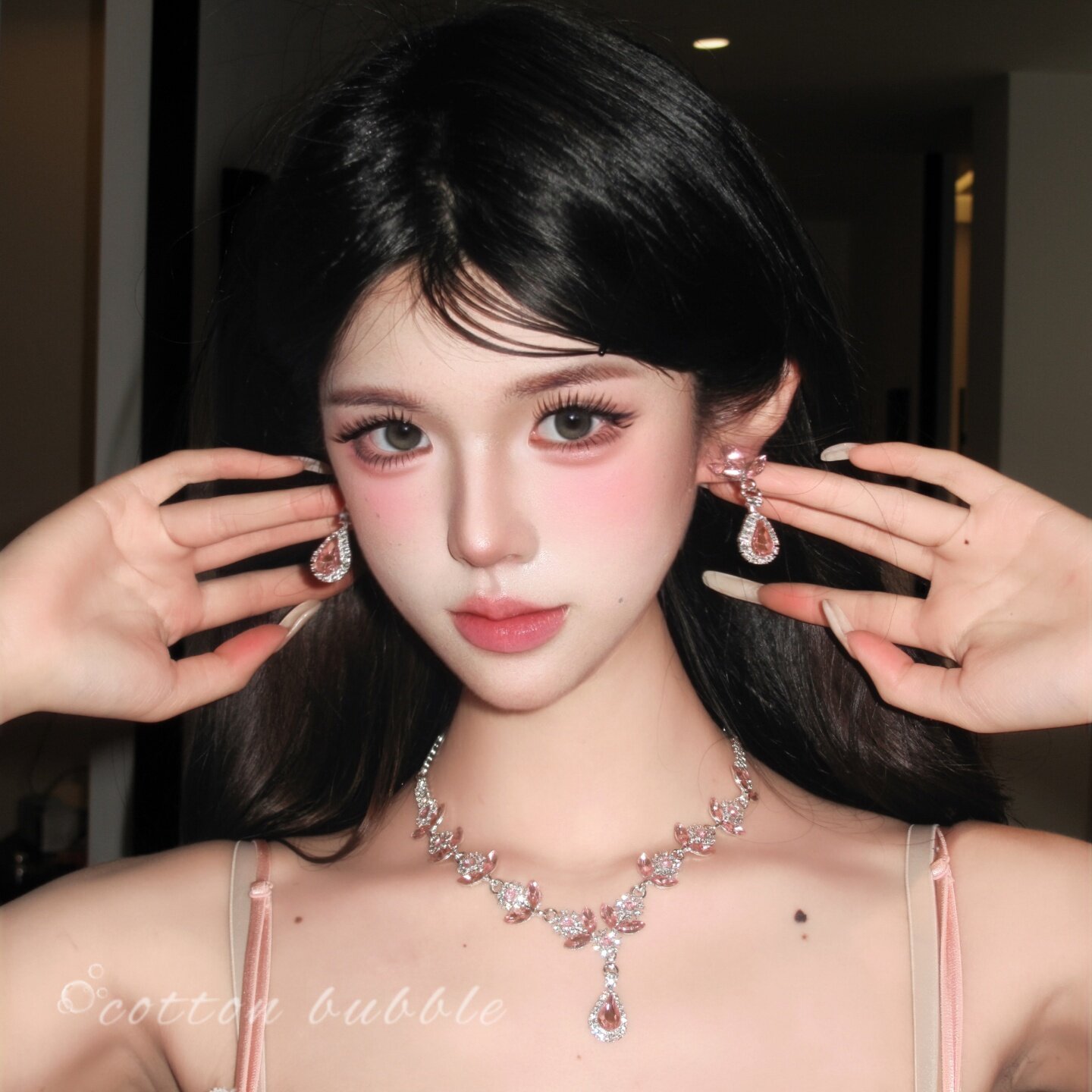 千金风粉色闪钻项链礼服耳环套装女轻奢高级感锁骨链小众配饰颈链