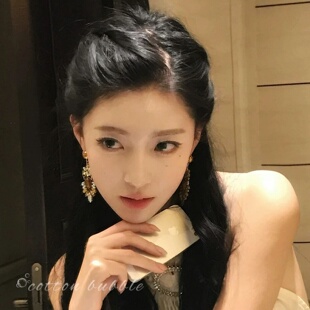 古早千金香槟色镶钻耳环复古宫廷风耳钉个性夸张无耳洞耳夹耳饰女