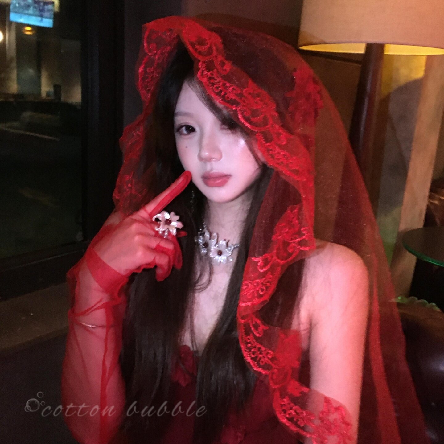 复仇鬼新娘头纱万圣节头饰cos装扮红色蕾丝花边结婚盖头复古配饰