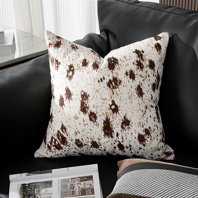 柏洛斯家居侘寂风咖色横条纹拼接抱枕酒店客厅沙发腰枕靠枕靠垫