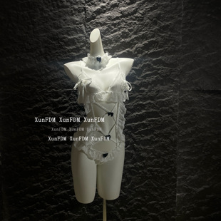 驯服的猫 「蕾丝萌妹」性感蕾丝镂空蝴蝶热辣纯欲连体套装