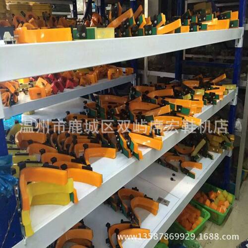 前帮机配件束紧噐爪子扫刀内、外撑台、油管等各种配件 均有耐磨