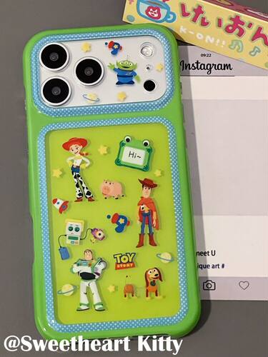 U2 ins全包镜头绿色玩具总动员适用iphone17promax新款简约苹果16手机壳15女防摔保护套