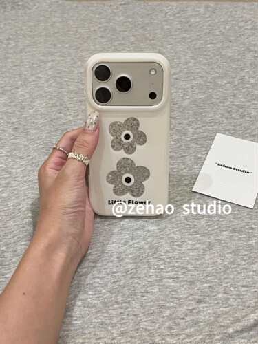 U2 韩系奶黄色银闪花朵适用于苹果18promax双层iphone17/16/15手机壳