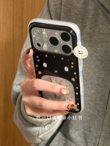 U2 黑底镂空兔子合集炫彩星星适用18promax手机壳iphone1716保护套