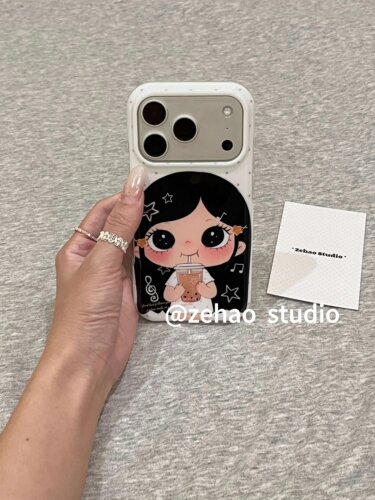 U2 软萌长发喝奶茶女孩适用苹果17pro双层iphone16亮面个性 简约15手机壳防摔保护套