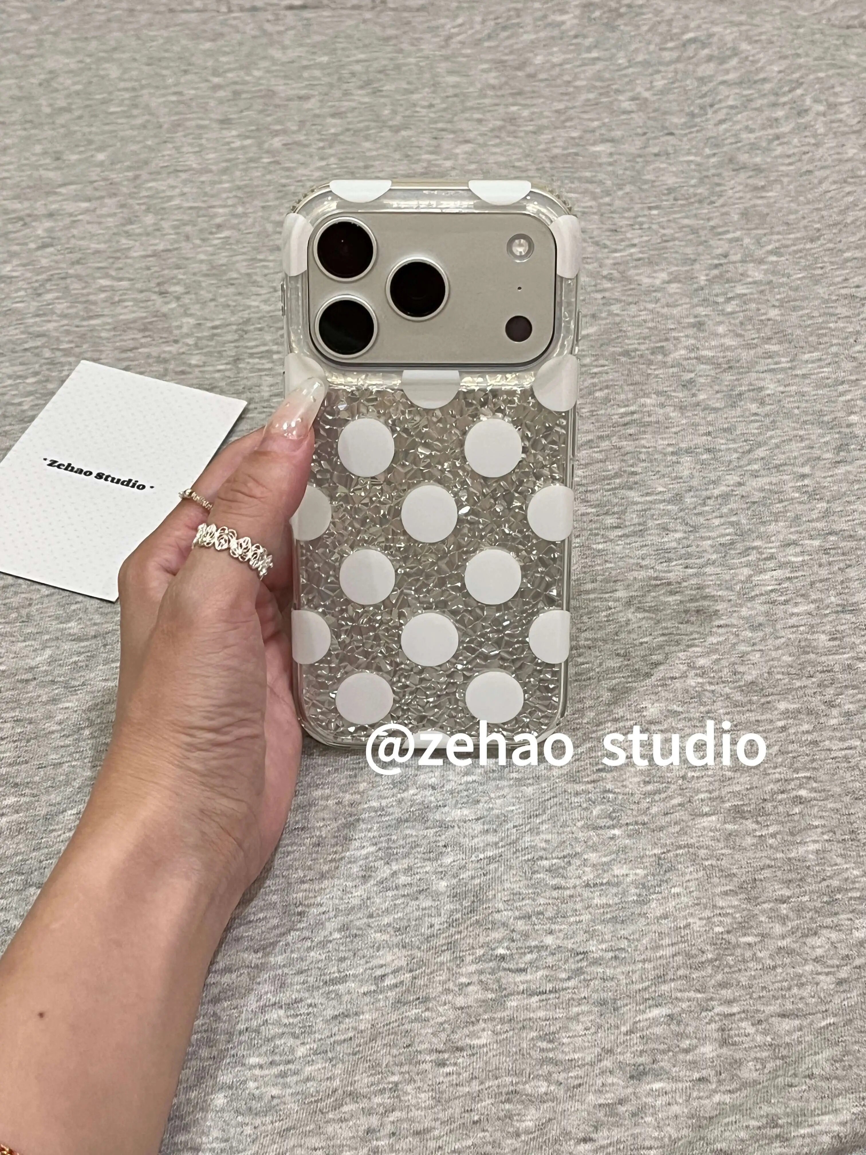 U2 银底碎钻白波点适用于苹果17promax新款小众手机壳iphone16pro简约清新防摔保护套15pro
