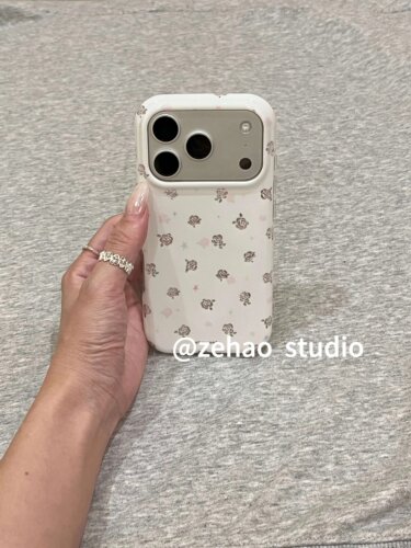 U2 奶白底满屏粉玫瑰适用苹果17promax双层iphone16亮面15手机壳韩系手机壳防摔保护套